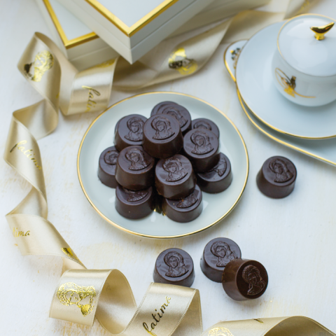 Fatma Latife Box Chocolate