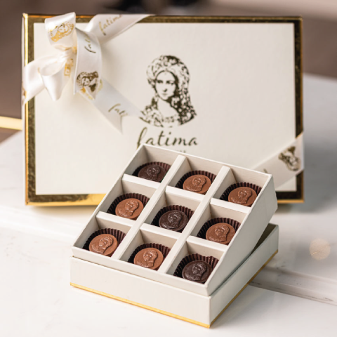 Fatima Gold Small Chocolate Box (9 Pcs)