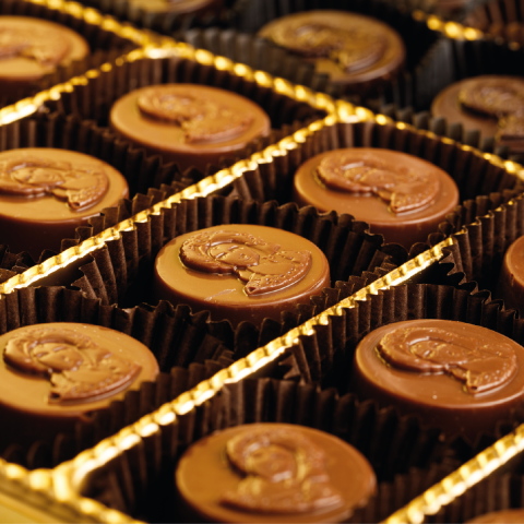 Fatima Enise Büyük Kutu Çikolata