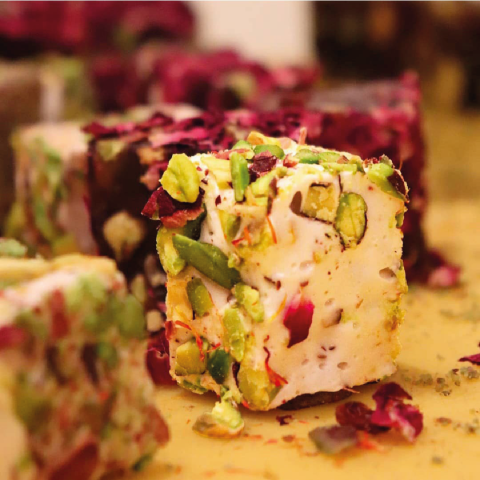 Fatima Gold Small Box with Turkish Delight (Iran Grape)